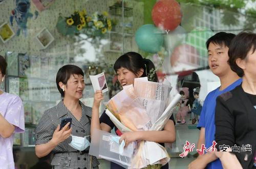 通过注册甘肃省普通高校招生志愿填报辅助咨询服务平台免费查询(6月9